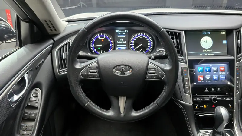 Infiniti Q50