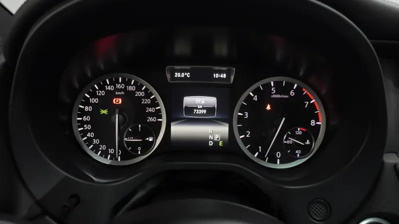 Infiniti Q30