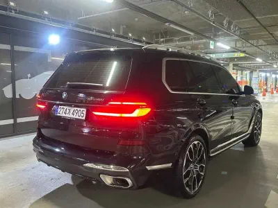 BMW X7