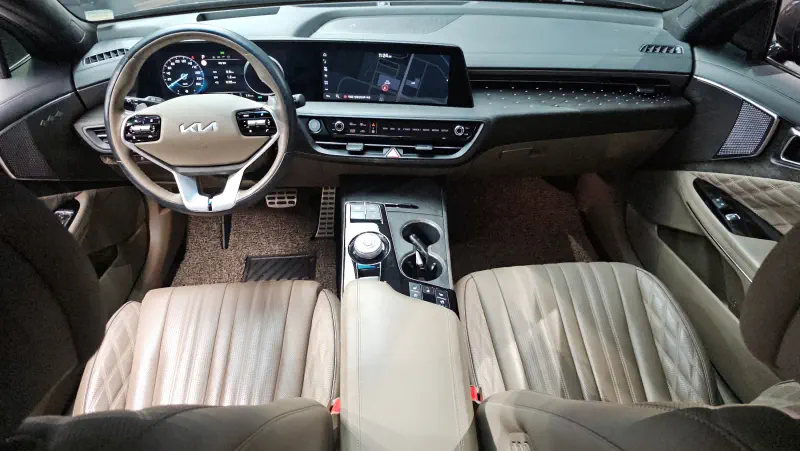 Kia K8