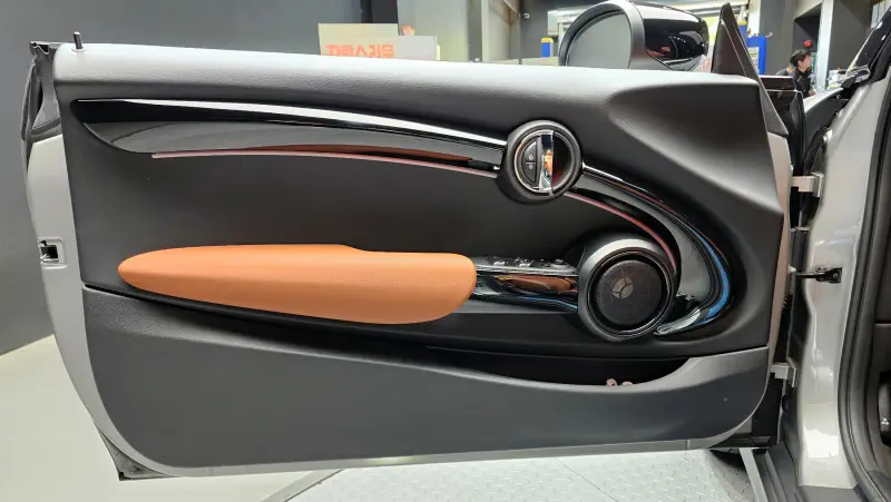 MINI Cabrio