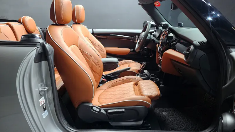MINI Cabrio