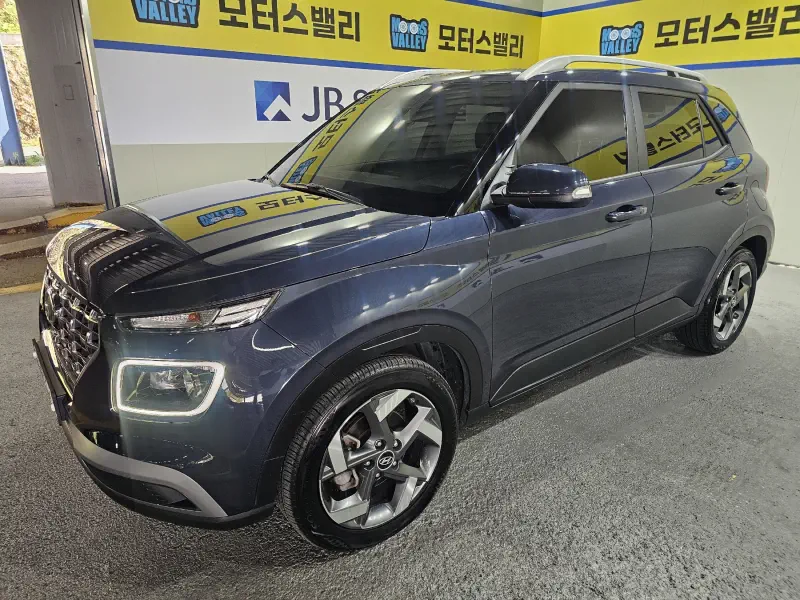 Hyundai Venue