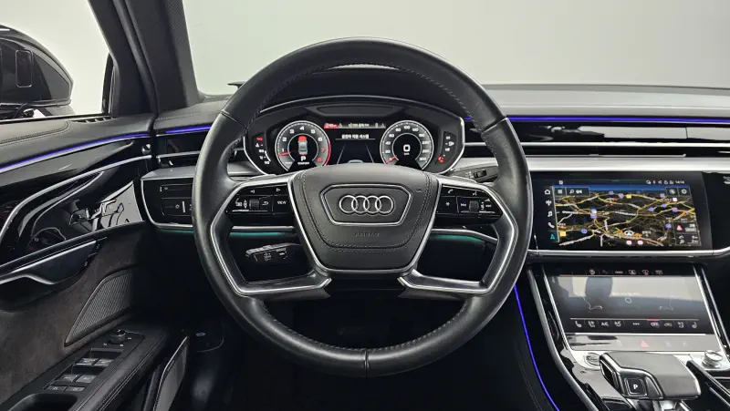 Audi A8