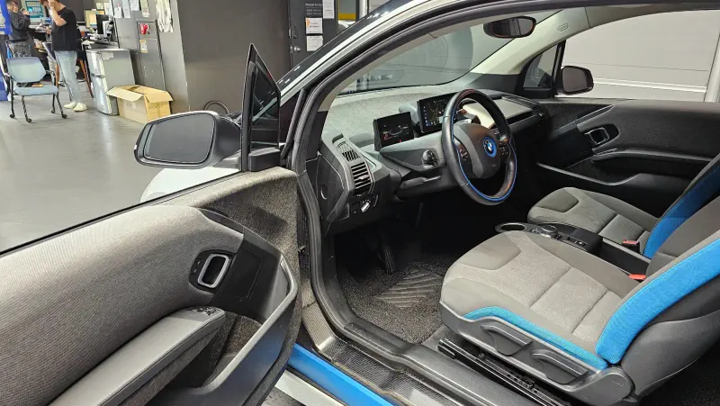 BMW i3