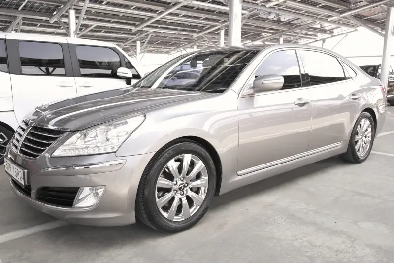 Hyundai Equus