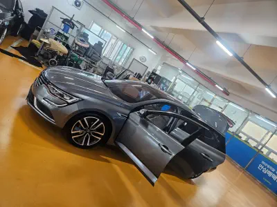 Renault SM6