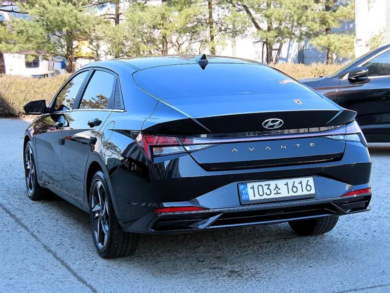 Hyundai AVANTE