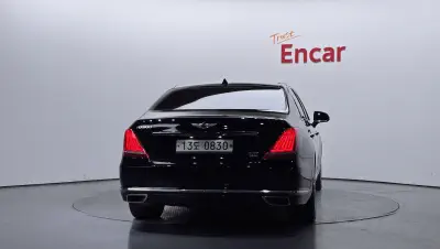 Genesis EQ900