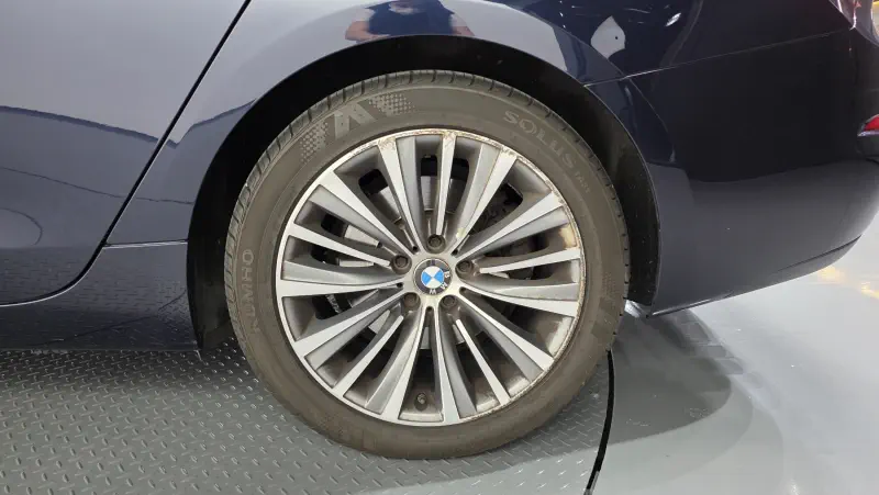 BMW 5-Series Gran Turismo