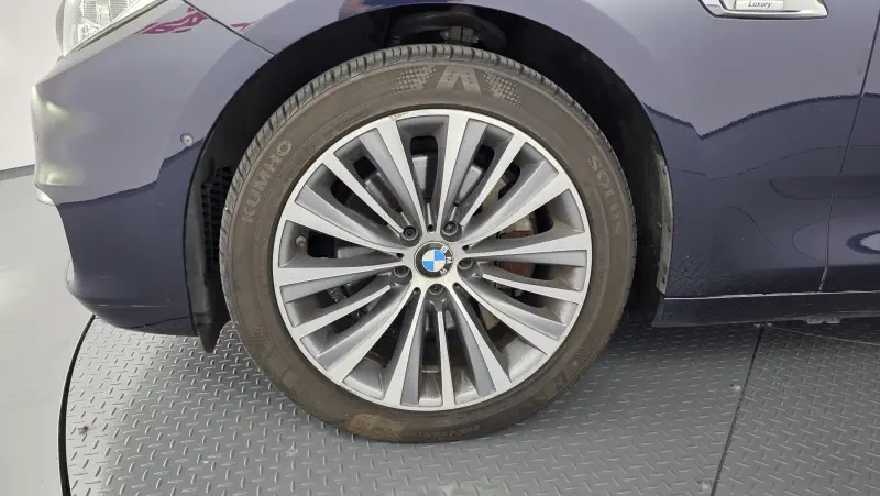BMW 5-Series Gran Turismo