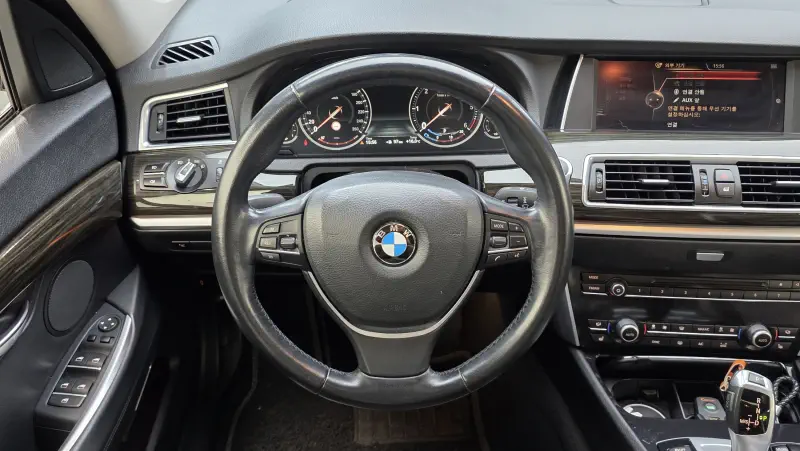 BMW 5-Series Gran Turismo