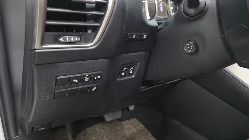 Lexus NX300h