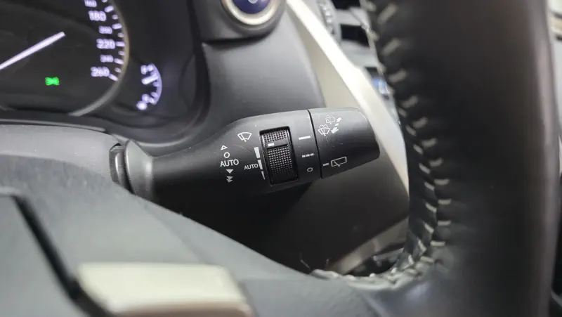 Lexus NX300h