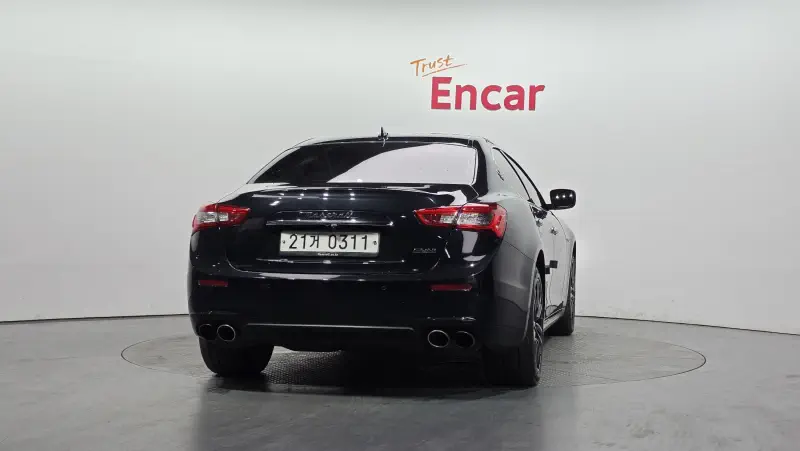 Maserati Ghibli