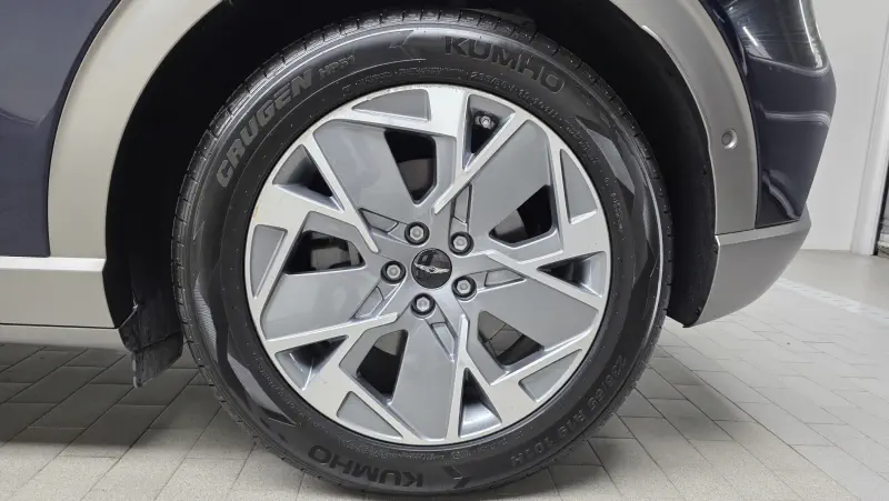 Genesis GV60