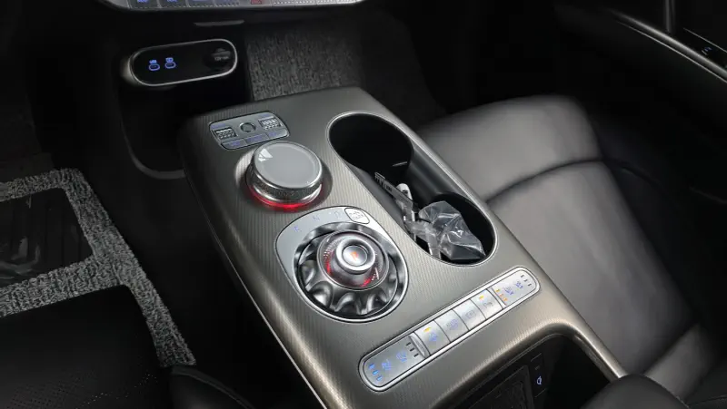 Genesis GV60