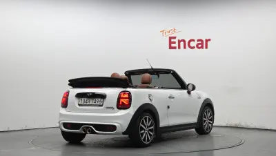 MINI Cooper Convertible