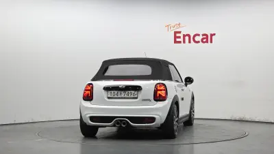 MINI Cooper Convertible