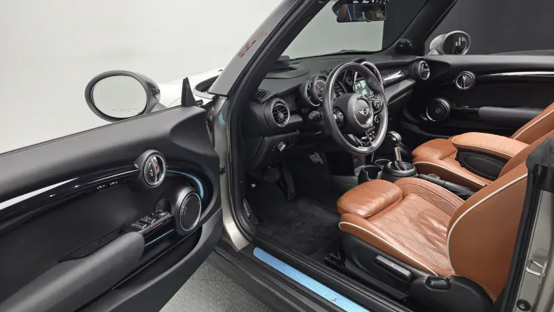 MINI Cabrio