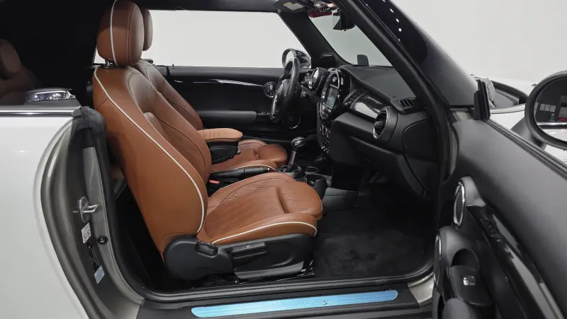 MINI Cabrio