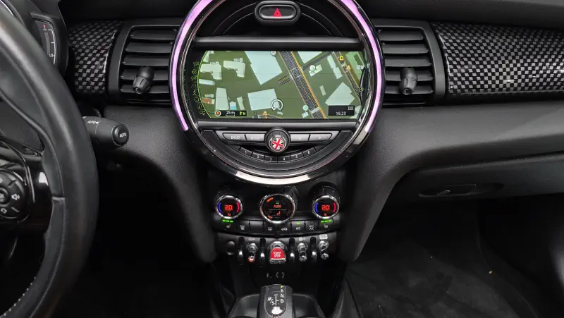 MINI Cabrio