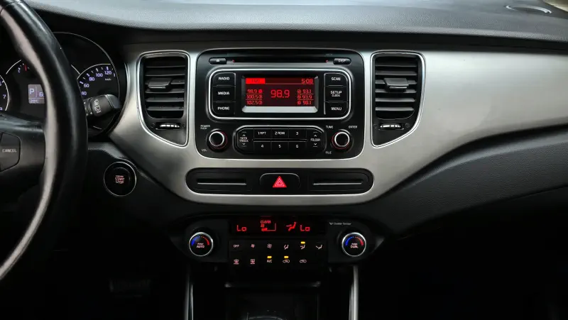 Kia Carens