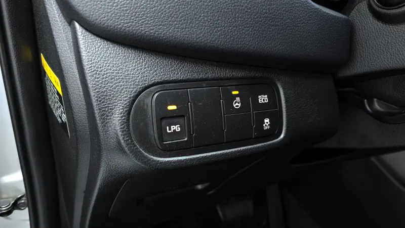 Kia Carens