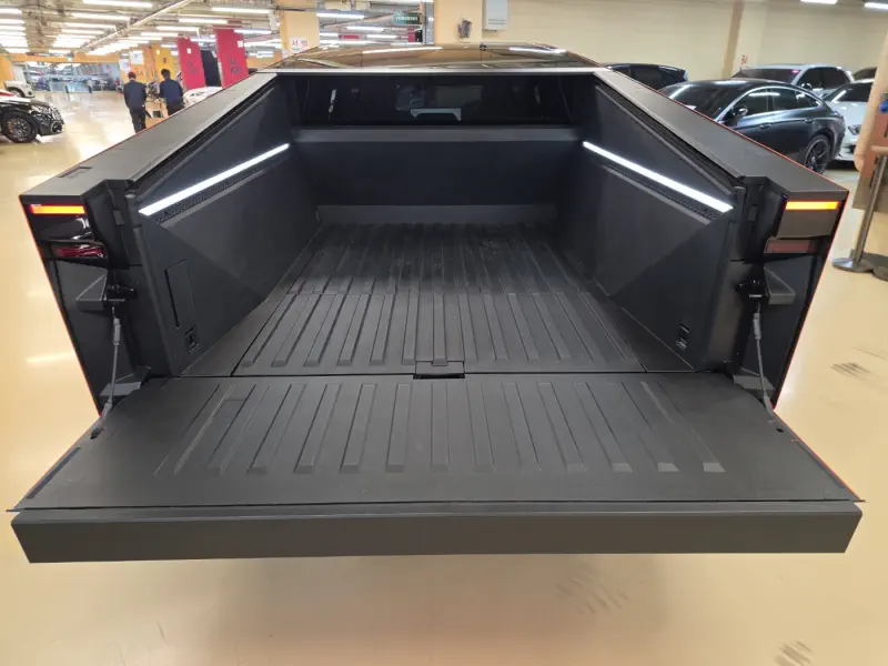 Tesla Cybertruck