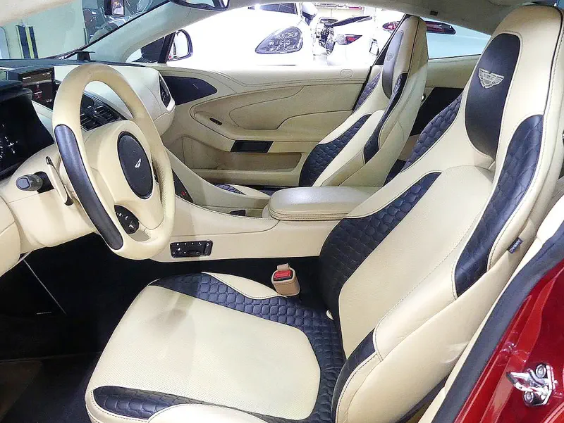 Aston Martin Vanquish