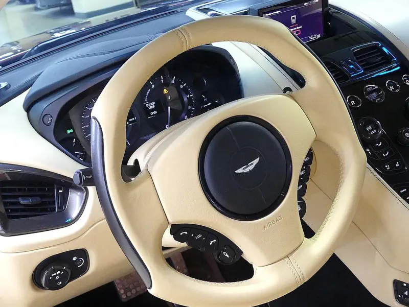 Aston Martin Vanquish