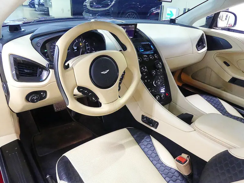 Aston Martin Vanquish