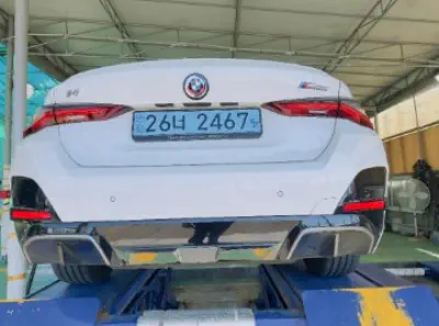 BMW i4