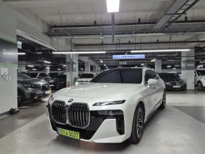BMW 7-Series