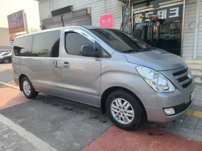 Hyundai Grand Starex