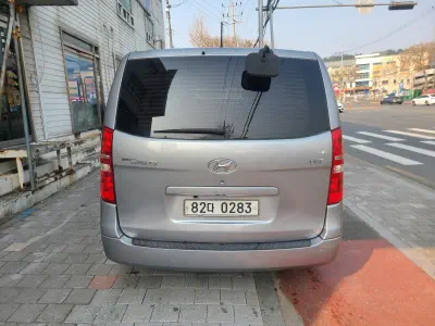 Hyundai Grand Starex