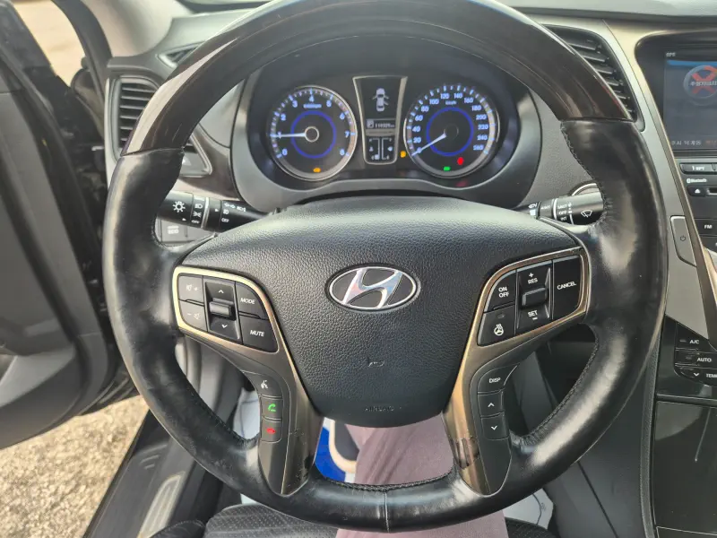 Hyundai Grandeur