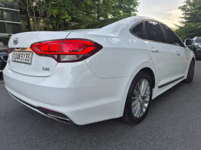 Hyundai Aslan