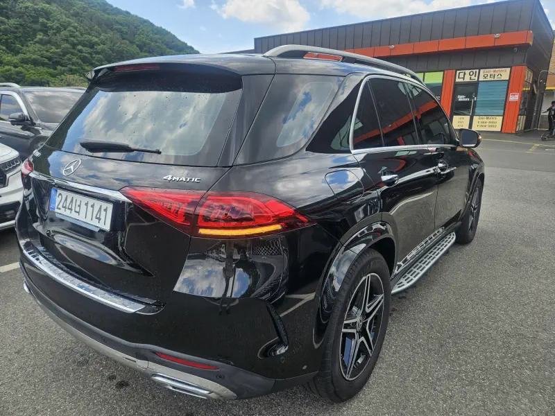 Mercedes-Benz GLE-Class