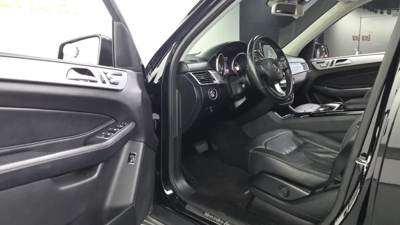Mercedes-Benz GLE-Class