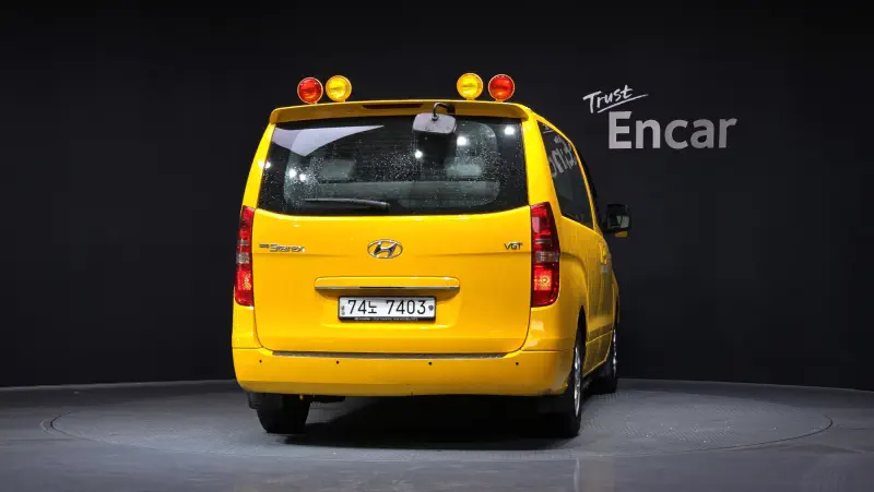 Hyundai Grand Starex