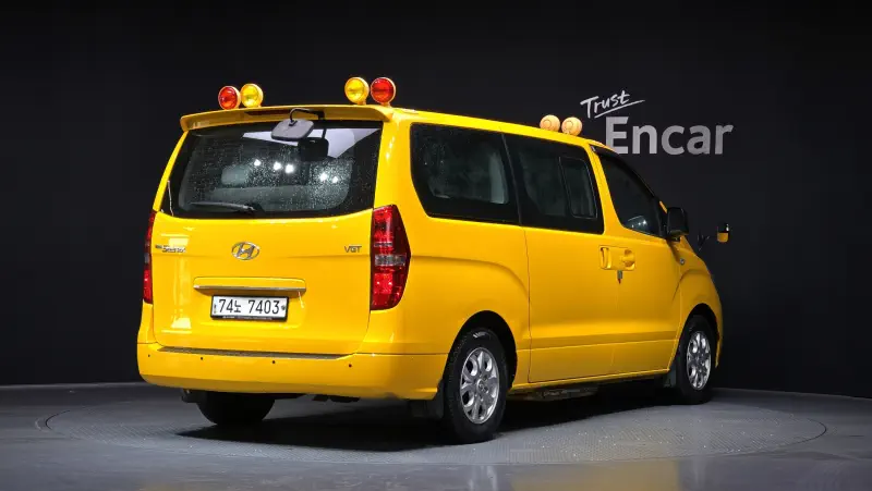Hyundai Grand Starex