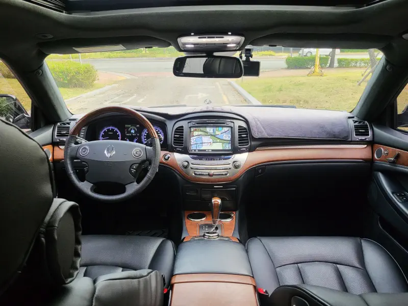 SsangYong Chairman W