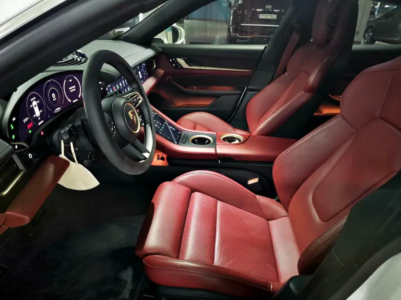 Porsche Taycan