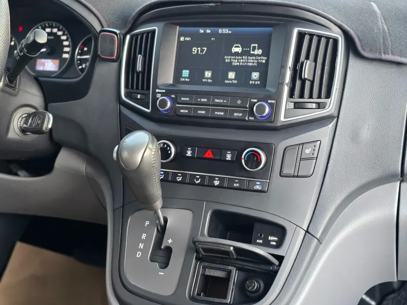 Hyundai Grand Starex
