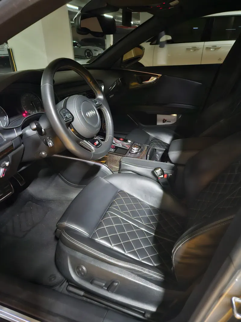 Audi S7