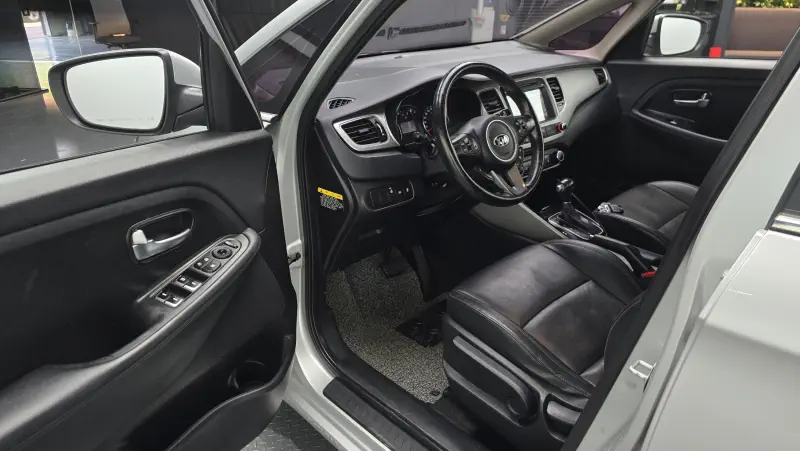 Kia Carens