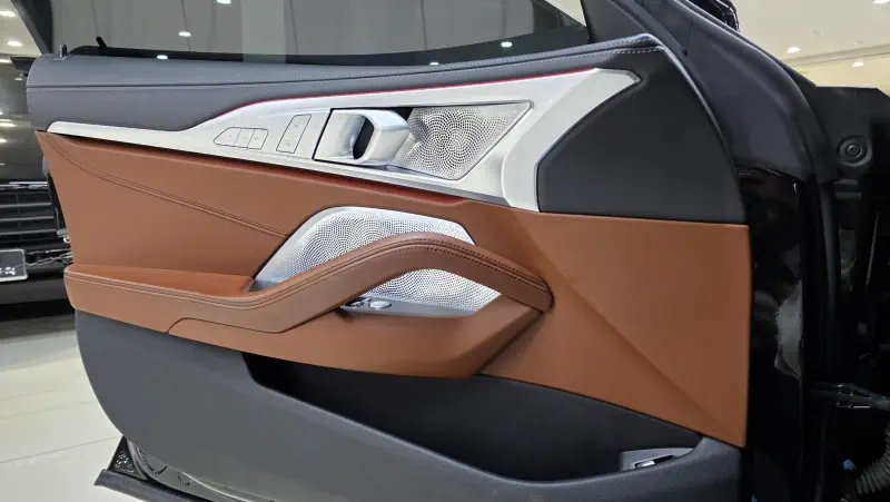 BMW 8-Series