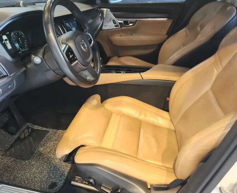 Volvo V90