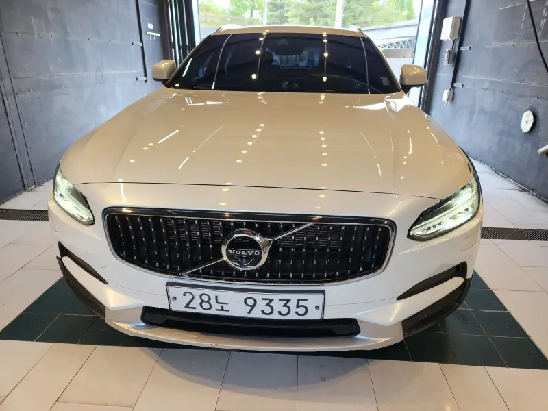 Volvo V90